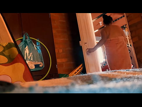 ❤️ አጎቴ ሻወር ውስጥ ይከተለኛል፣ ሻወር ስወስድ ይበድኛል። ☑  በ%am.libporno.ru ﹏